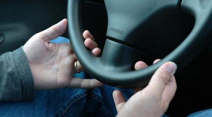 руль трясется при езде на малой скорости