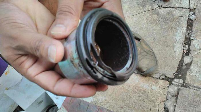 крутит руль на малой скорости ваз 2110