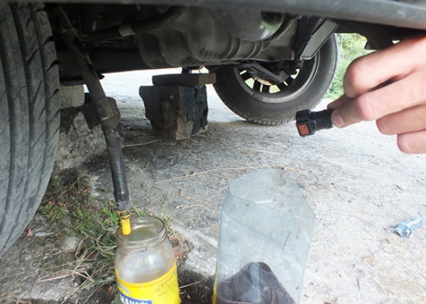 При повороте руля слышен гул из ГУР: почему ГУР гудит и свистит на холодную и горячую, что делать? При повороте руля слышен гул из ГУР: почему ГУР гудит и свистит на холодную и горячую, что делать?