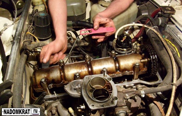 используйте щуп для регулировки зазоров