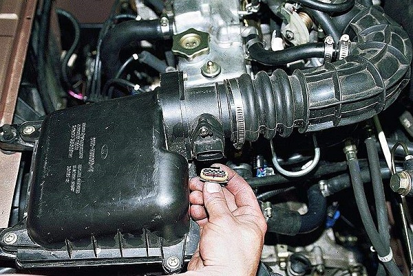 Отсоединенный разъем датчика