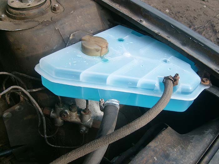 Расширительный бачок плоский