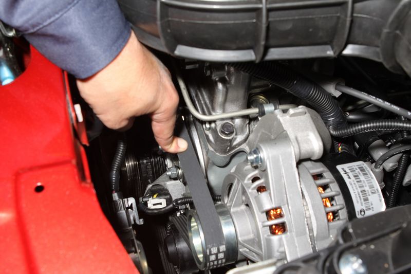 оценить натяжение ремня генератора