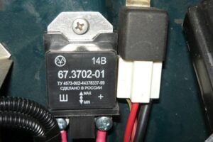 Поломка реле регулятора