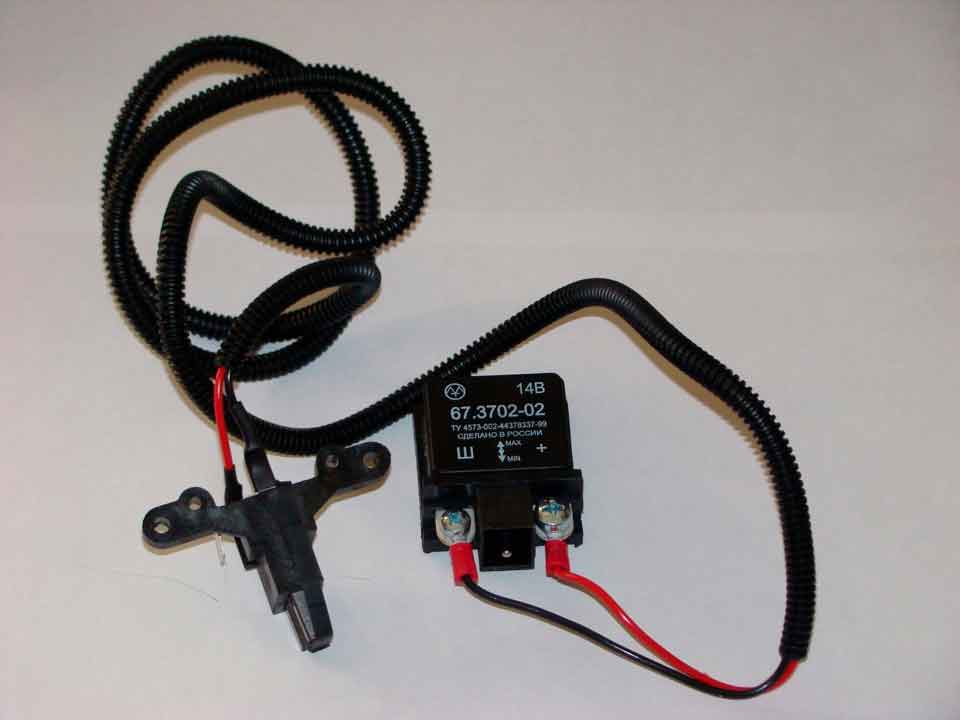 трехступенчатый регулятор напряжения