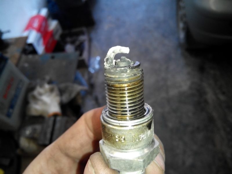 Белый нагар на свечах зажигания причины науглероживания