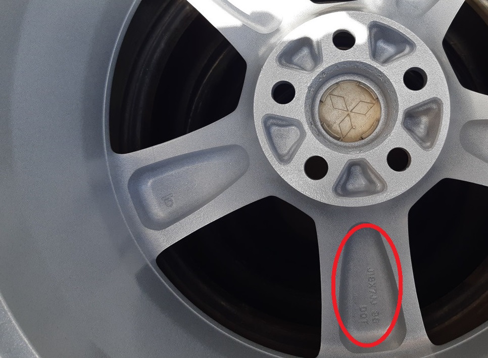 Маркировка на внутренней стороне спиц