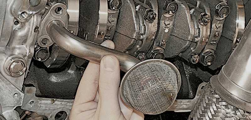 лампочка давления масла горит на холостом ходу