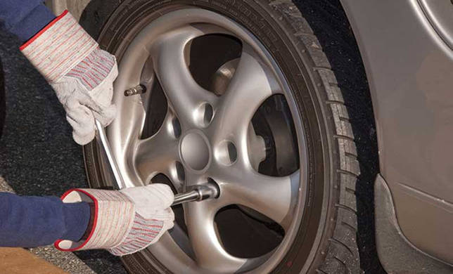 Затяжка болтов крепления